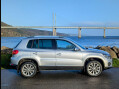 Volkswagen Tiguan 2.0 TDI BlueMotion Tech SE 4WD Euro 5 (s/s) 5dr 4