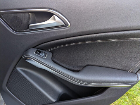 Mercedes-Benz A Class 1.6 A180 Sport Euro 6 (s/s) 5dr 12