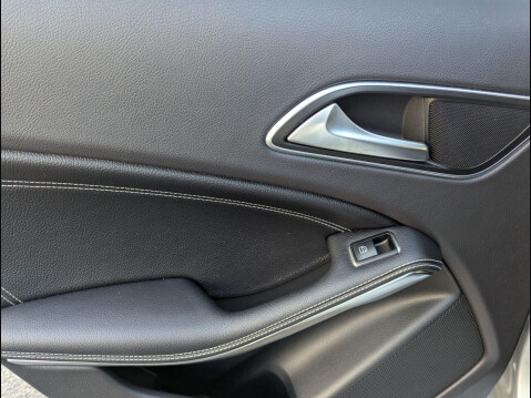 Mercedes-Benz A Class 1.6 A180 Sport Euro 6 (s/s) 5dr 15