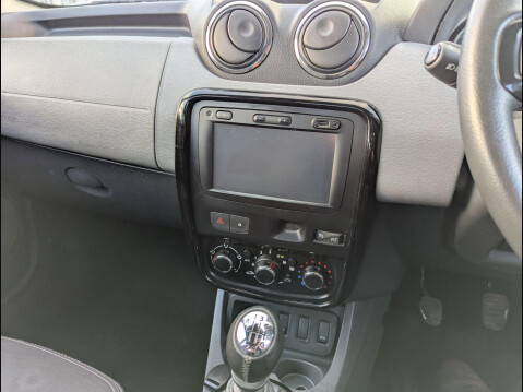 Dacia Duster 1.5 dCi Laureate Euro 6 (s/s) 5dr 19