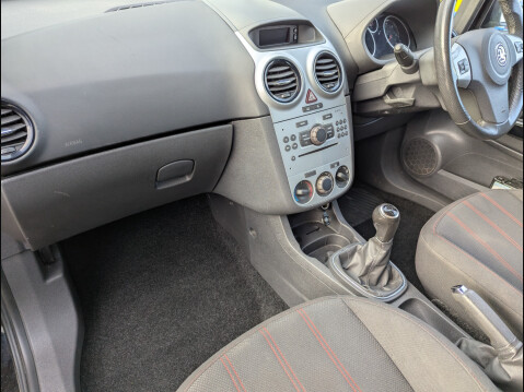 Vauxhall Corsa SXI 15