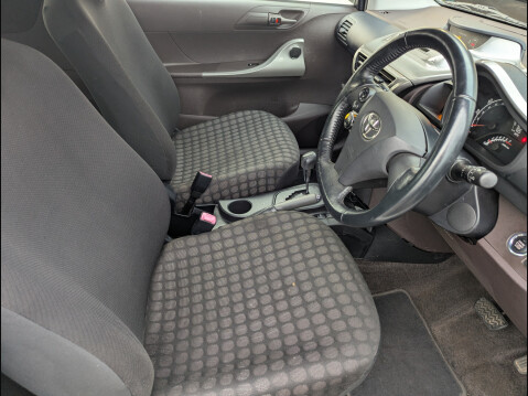 Toyota Iq VVT-I IQ2 9
