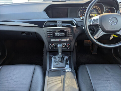 Mercedes-Benz C Class 2.1 C200 CDI Executive SE (Premium) G-Tronic+ Euro 5 (s/s) 4dr 16