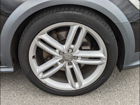 Audi A6 Allroad 3.0 TDI V6 S Tronic quattro Euro 5 (s/s) 5dr 32