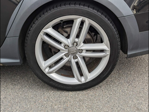 Audi A6 Allroad 3.0 TDI V6 S Tronic quattro Euro 5 (s/s) 5dr 29