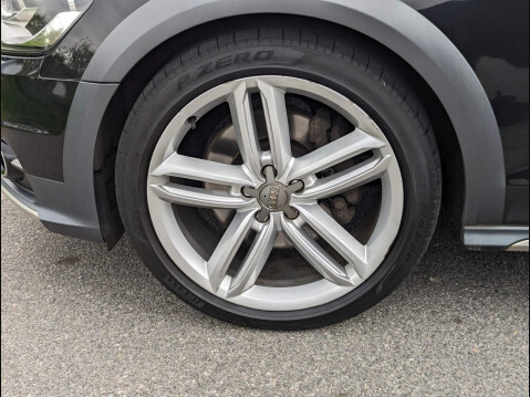 Audi A6 Allroad 3.0 TDI V6 S Tronic quattro Euro 5 (s/s) 5dr 30