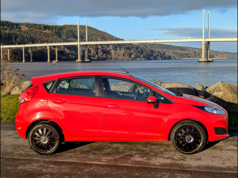 Ford Fiesta STYLE 8