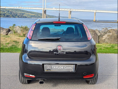 Fiat Punto 1.4 MultiAir Lounge Euro 5 (s/s) 3dr 6