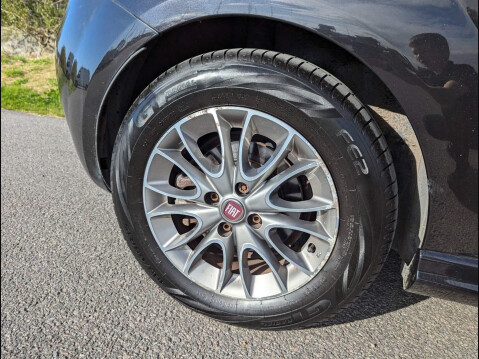 Fiat Punto 1.4 MultiAir Lounge Euro 5 (s/s) 3dr 10