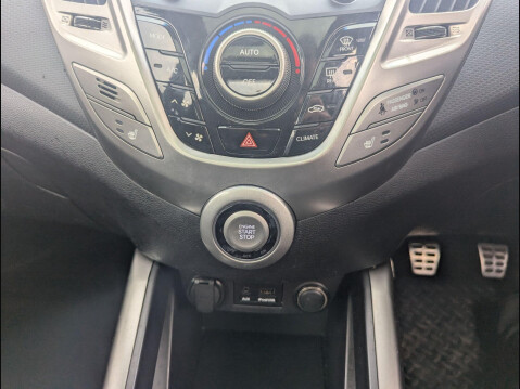 Hyundai Veloster 1.6 GDi Sport Euro 5 4dr 12
