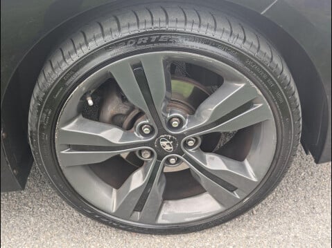 Hyundai Veloster 1.6 GDi Sport Euro 5 4dr 20