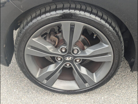 Hyundai Veloster 1.6 GDi Sport Euro 5 4dr 23