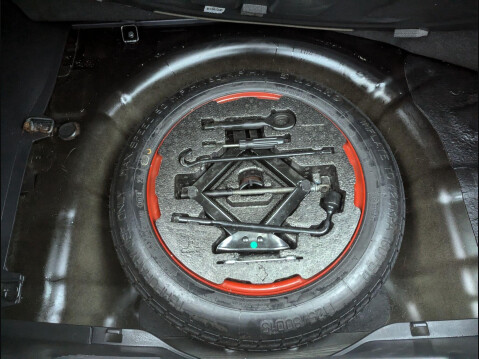 Hyundai Veloster 1.6 GDi Sport Euro 5 4dr 25