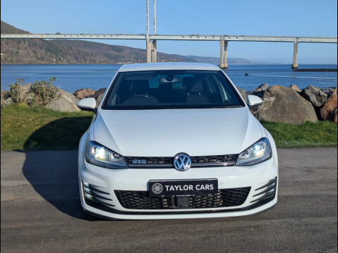 Volkswagen Golf GTD 2
