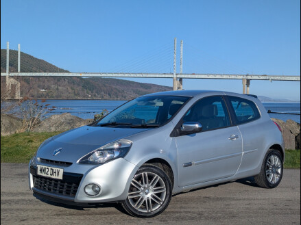 Renault Clio DYNAMIQUE TOMTOM 16V
