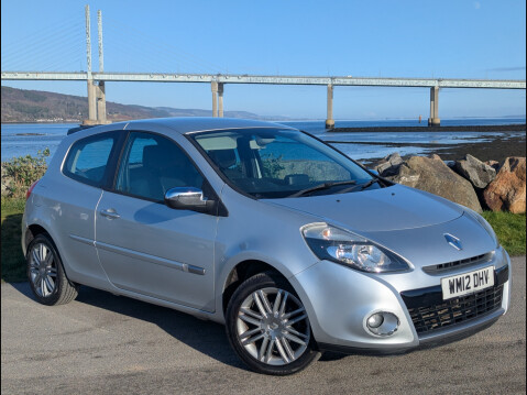 Renault Clio DYNAMIQUE TOMTOM 16V 3