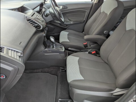Ford Ecosport ZETEC 18