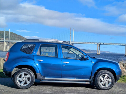 Dacia Duster 1.5 dCi Laureate 4WD Euro 5 5dr 8