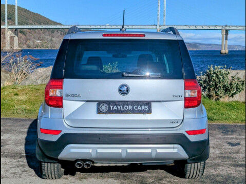 Skoda Yeti 2.0 TDI Laurin & Klement Outdoor DSG 4WD Euro 6 (s/s) 5dr 6