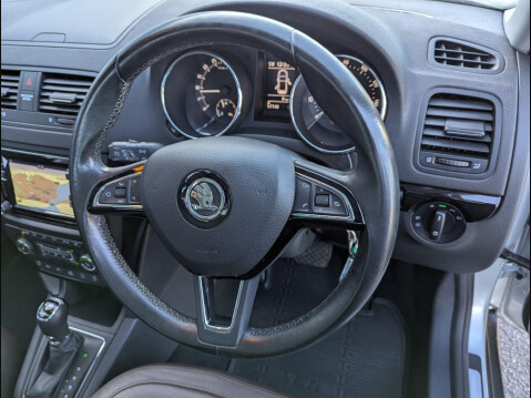 Skoda Yeti 2.0 TDI Laurin & Klement Outdoor DSG 4WD Euro 6 (s/s) 5dr 34