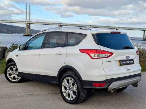 Ford Kuga 2.0 TDCi Titanium 2WD Euro 5 5dr 5