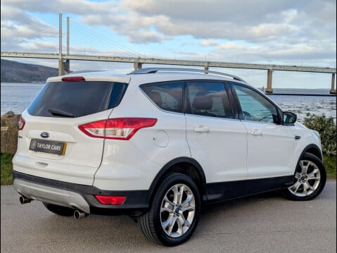 Ford Kuga 2.0 TDCi Titanium 2WD Euro 5 5dr 7
