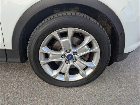 Ford Kuga 2.0 TDCi Titanium 2WD Euro 5 5dr 8