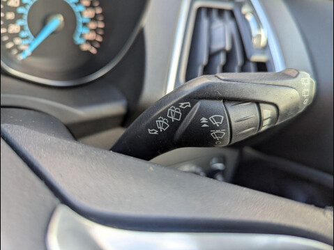 Ford Kuga 2.0 TDCi Titanium 2WD Euro 5 5dr 14