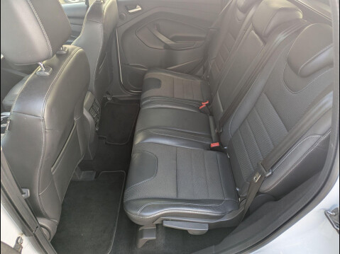 Ford Kuga 2.0 TDCi Titanium 2WD Euro 5 5dr 28