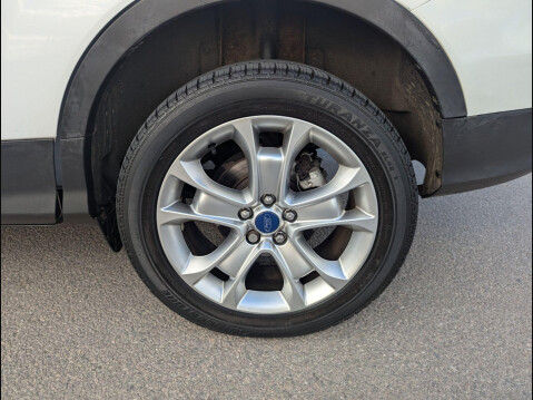 Ford Kuga 2.0 TDCi Titanium 2WD Euro 5 5dr 35