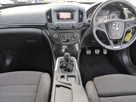 Vauxhall Insignia 2.0 CDTi ecoFLEX SRi Euro 5 (s/s) 5dr 14