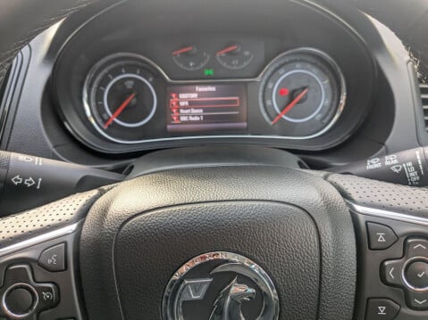 Vauxhall Insignia 2.0 CDTi ecoFLEX SRi Euro 5 (s/s) 5dr 18
