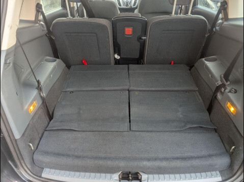 Ford Grand C-Max 1.6 TDCi Zetec Euro 5 5dr 17