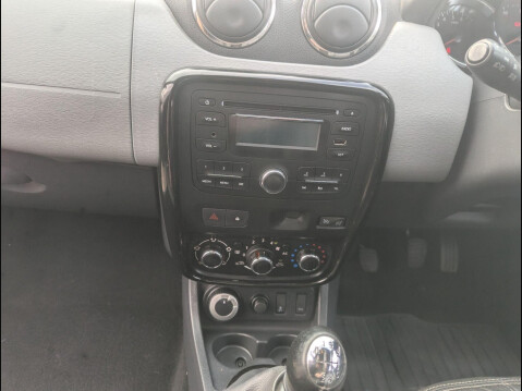 Dacia Duster 1.5 dCi Laureate 4WD Euro 5 5dr 12