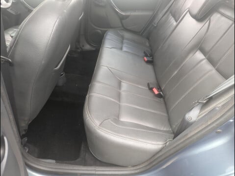 Dacia Duster 1.5 dCi Laureate 4WD Euro 5 5dr 19