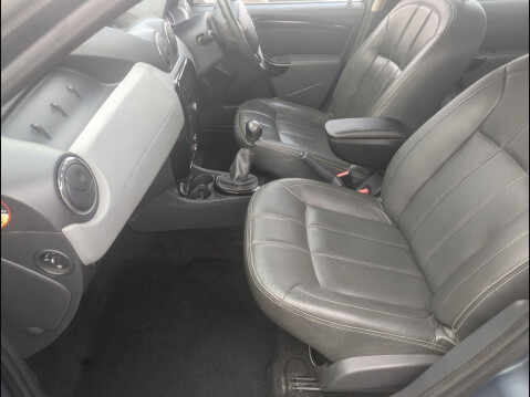 Dacia Duster 1.5 dCi Laureate 4WD Euro 5 5dr 22