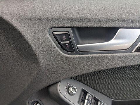 Audi A4 3.0 TDI V6 Black Edition S Tronic quattro Euro 5 (s/s) 5dr 26