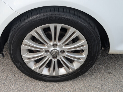 Vauxhall Corsa SE 20