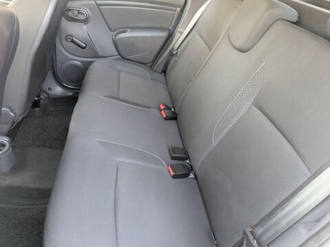 Dacia Duster 1.6 SCe Ambiance Euro 6 (s/s) 5dr 26