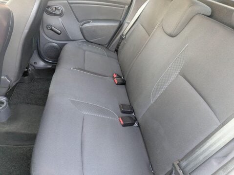 Dacia Duster 1.6 SCe Ambiance Euro 6 (s/s) 5dr 26