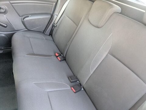 Dacia Duster 1.6 SCe Ambiance Euro 6 (s/s) 5dr 27