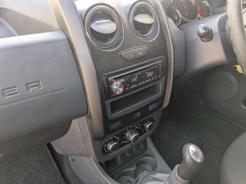 Dacia Duster 1.6 SCe Ambiance Euro 6 (s/s) 5dr 29