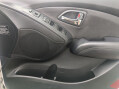 Hyundai ix35 2.0 CRDi Premium Auto 4WD Euro 5 5dr 10