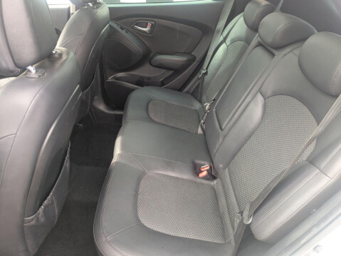 Hyundai ix35 2.0 CRDi Premium Auto 4WD Euro 5 5dr 13