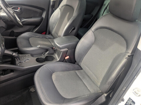 Hyundai ix35 2.0 CRDi Premium Auto 4WD Euro 5 5dr 16