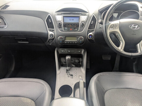 Hyundai ix35 2.0 CRDi Premium Auto 4WD Euro 5 5dr 25