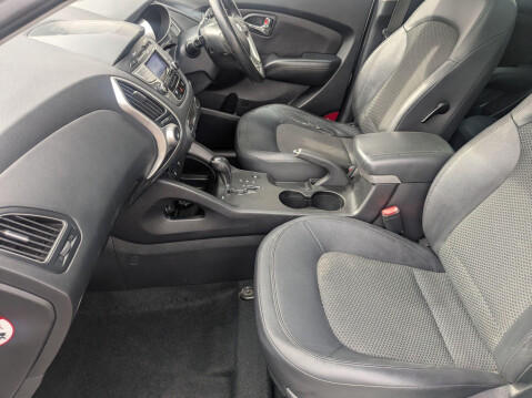 Hyundai ix35 2.0 CRDi Premium Auto 4WD Euro 5 5dr 26