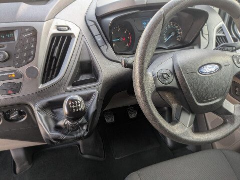 Ford Tourneo Custom 2.2 300 TDCi L2 Euro 5 (s/s) 5dr 20