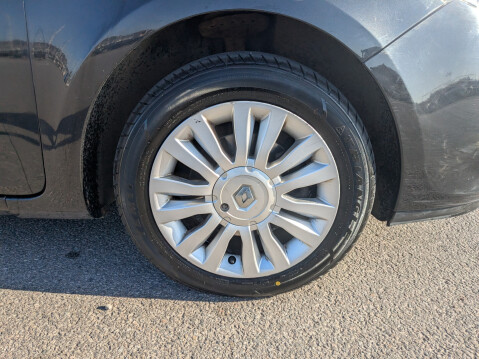 Renault Clio I-MUSIC 16V 23