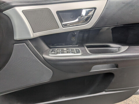 Jaguar XF 2.2d Sport Auto Euro 5 (s/s) 4dr 12